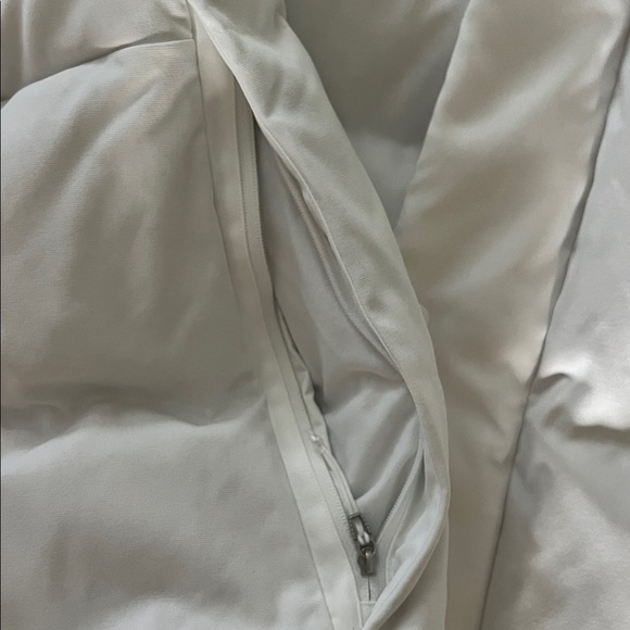 Lululemon NWT Wunder White Puffer Jacket XL - Picture 11 of 14